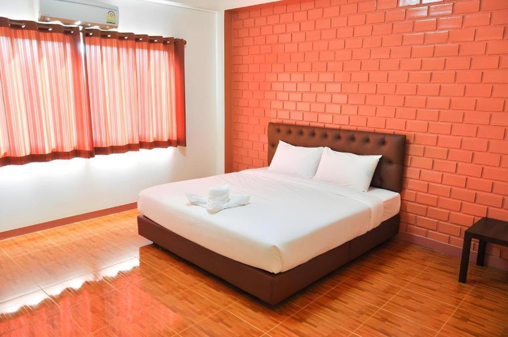 Bussarakam Place Hotel Chanthaburi Εξωτερικό φωτογραφία